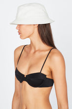 Load image into Gallery viewer, BOEY BUCKET HAT - WHITE
